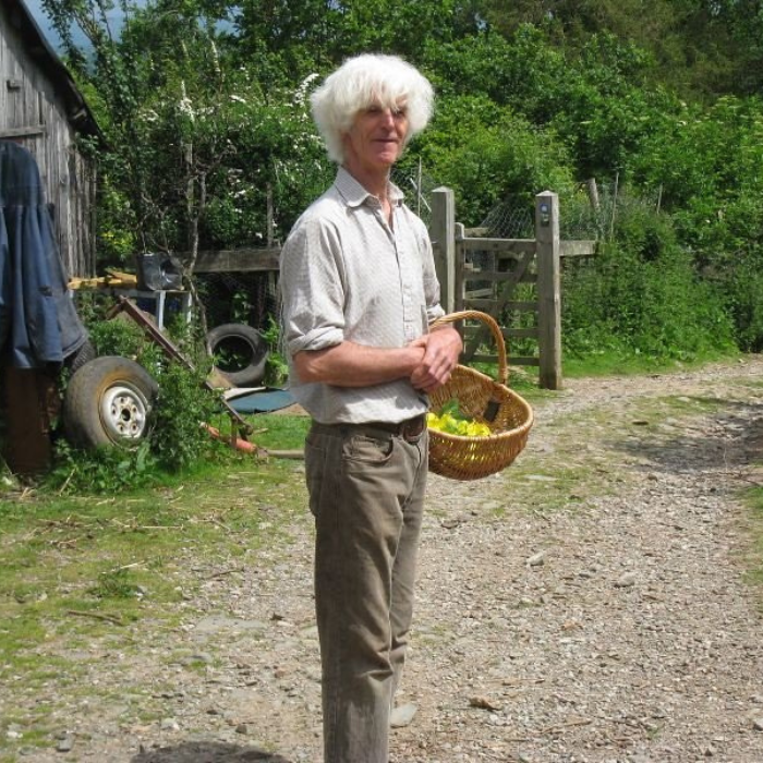 Gather_Rod_BacksbottomFarm